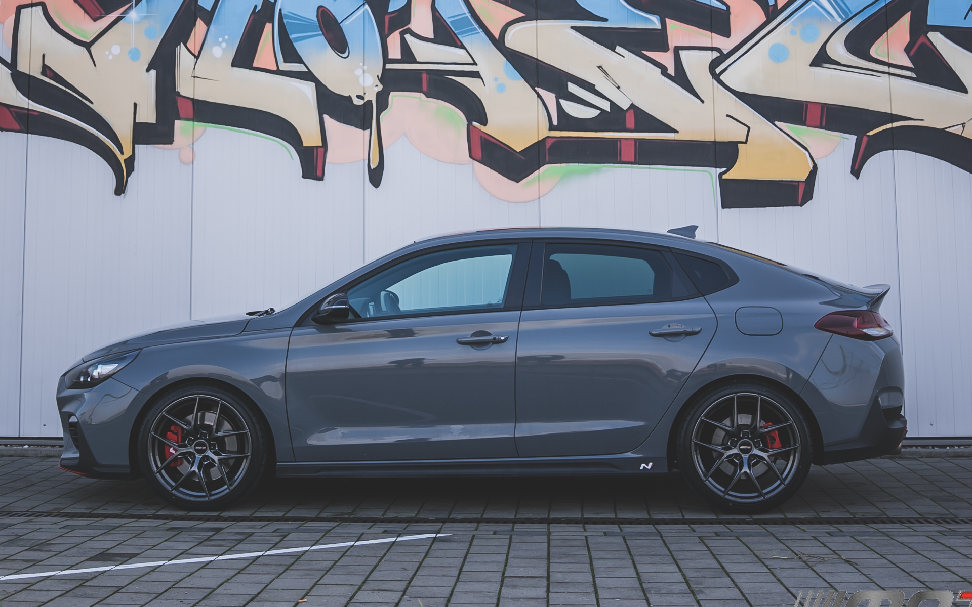 Car with nice rim